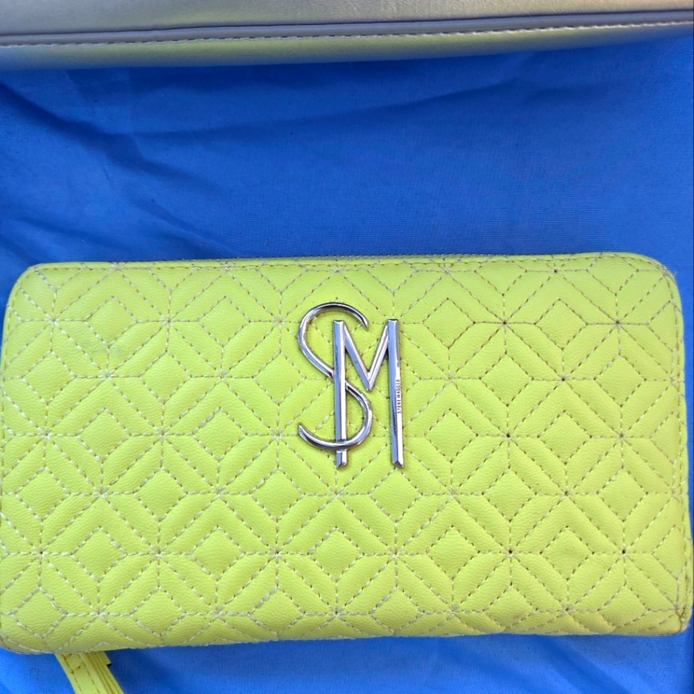 Stylish Yellow Green  Quilted Women's Steve Madden Wallet